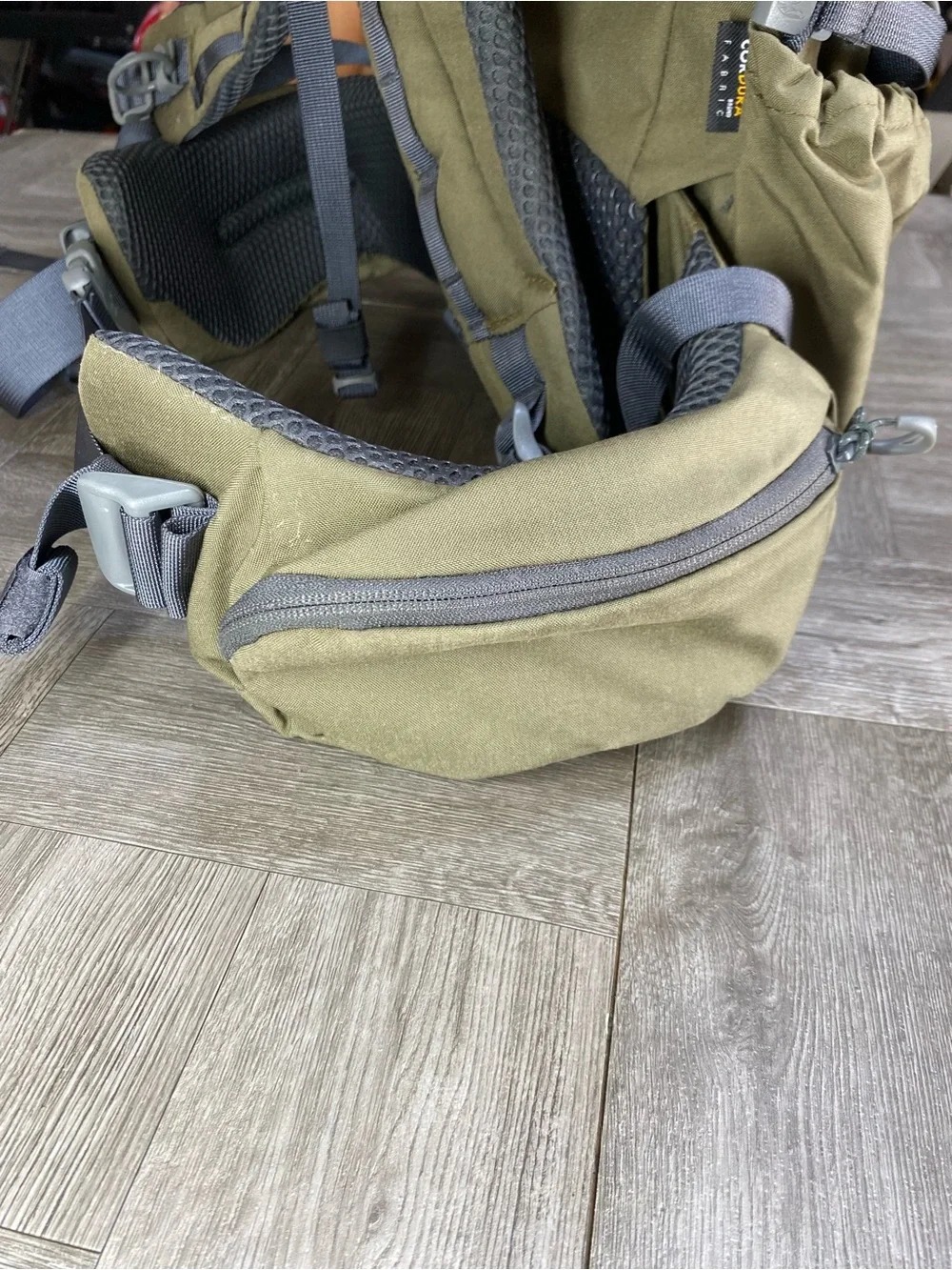 Venture 1800 Olive Green Men's Backpack - Unbranded